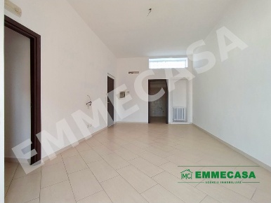 Foto Villa unifamiliare a Adelfia di 90 m² con 3 locali in vendita