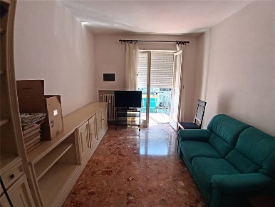 Foto Appartamento in Via Pietro Agosti, Sanremo di 50 m² con 3 locali
