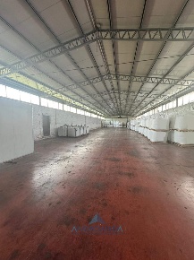 Foto Capannone industriale a Giugliano in Campania in vendita