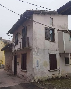 Foto Casa indipendente in Via Anselmina, Lauriano Centro di 84 m²