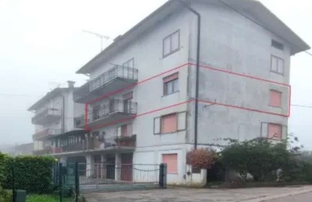 Foto Appartamento in Via Chiesa di Cerealto, Valdagno Centro di 131 m²