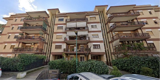 Foto Box in Via di Scorticabove 51, Roma San Basilio di 21 m² con 1 locali