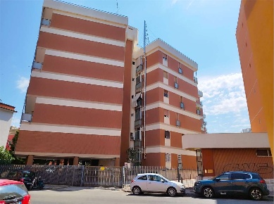 Foto Appartamento in giulio petroni  102e, Bari Poggiofranco di 170 m²