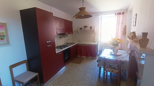 Foto Appartamento in Via Dante Alighieri, Castelnuovo Magra Centro di 90 m²