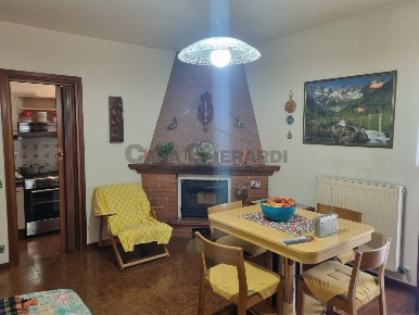 Foto Appartamento in Via Centro  4, Zogno Miragolo San Salvatore di 70 m²