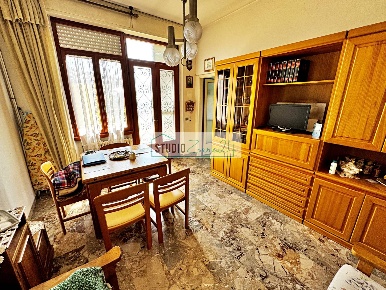 Foto Appartamento in via Michelangelo Buonarroti, Pietrasanta di 70 m²