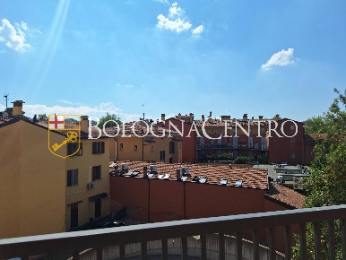 Foto Appartamento in Via Giuseppe Massarenti, Bologna Massarenti di 108 m²