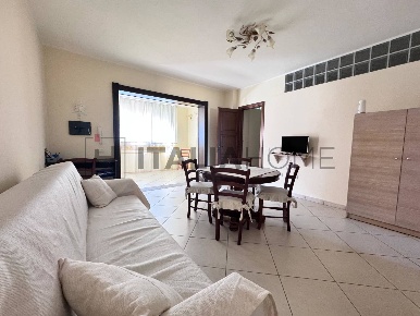 Foto Appartamento in Via Gatta, Villasimius di 90 m² con 4 locali