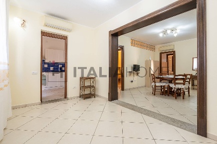 Foto Appartamento in Via Gatta, Villasimius di 112 m² con 4 locali