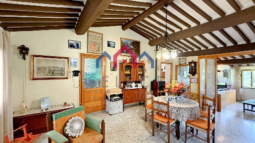 Foto Appartamento a Coreglia Antelminelli Tereglio di 183 m² con 6 locali