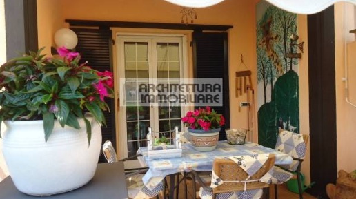 Foto Villa a schiera in VIA QUADRIFOGLIO, Arenzano Pineta di 218 m²