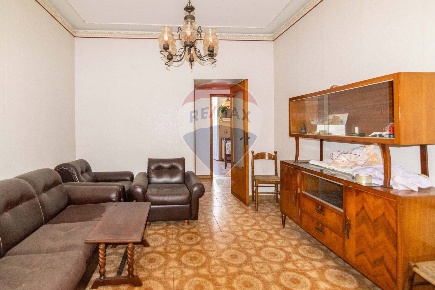 Foto Appartamento in Piazza Dante, Acireale di 100 m² con 3 locali