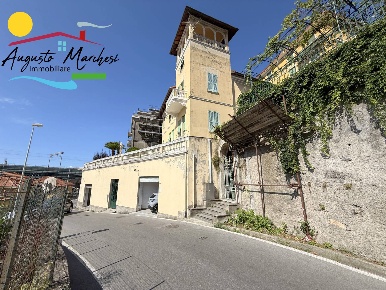 Foto Appartamento in VIA MILITE IGNOTO, Recco Centro di 69 m² con 3 locali