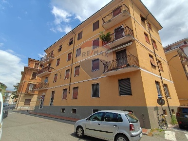 Foto Appartamento in Via Moriondo, Acqui Terme Centro di 120 m² in vendita