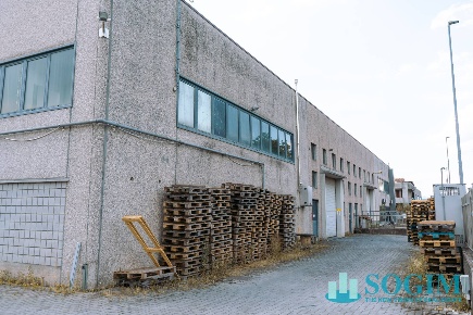 Foto Capannone industriale in Via caduti di nassirya, Binago di 520 m²