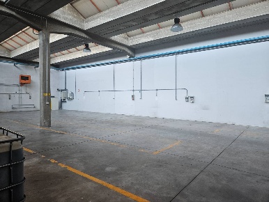 Foto Capannone industriale in Via G. Di Vittorio, Inzago Centro di 590 m²