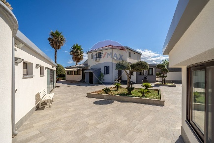 Foto Villa singola in Via Messina Marine, Palermo Acqua dei Corsari