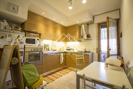 Foto Appartamento in VIA SERGIO DE SIMONE, Viareggio di 110 m² con 5 locali