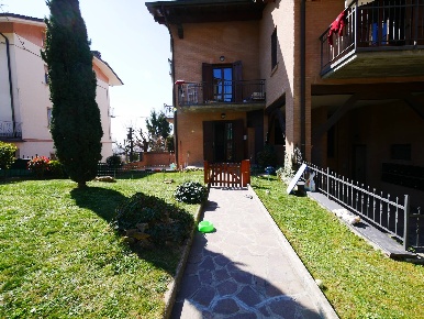 Foto Appartamento in Piazza Torquato Tasso, Serramazzoni di 45 m²