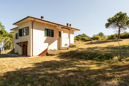 Foto Casa indipendente a Casciana Terme Lari Collemontanino di 196 m²