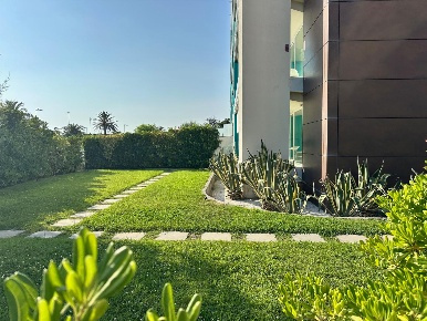 Foto Appartamento a Camaiore Lido di Camaiore di 217 m² con 10 locali