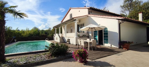 Foto Villa unifamiliare a Lucca in vendita