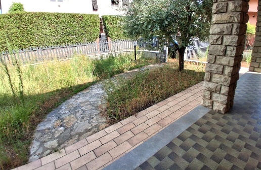 casa indipendente in vendita a Capannori in zona Marlia