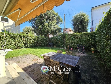 Foto Appartamento a Pisa Tirrenia di 75 m² con 4 locali in affitto