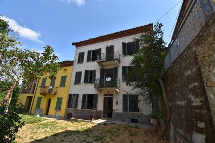 Foto Casa indipendente in via Giuseppe Mazzini, Montaldo Scarampi Centro