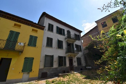 Foto Casa indipendente in via Giuseppe Mazzini, Montaldo Scarampi Centro