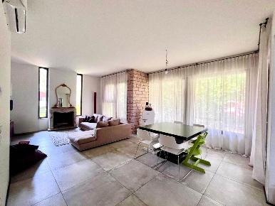 Foto Appartamento in VIA DE PAOLI 2, Verona Parona di 183 m² con 5 locali