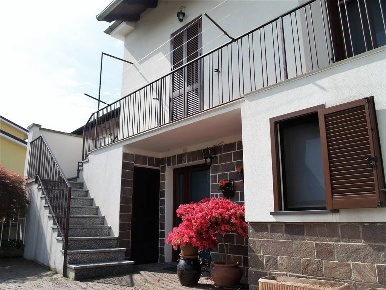 Foto Villa unifamiliare in Via Chisimaio 3, Vercelli Semicentro di 150 m²