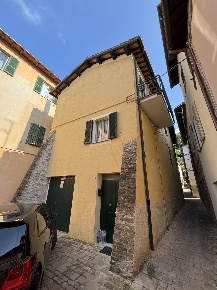 Foto Case semi ndipendenti a San Severino Marche Centro di 86 m² in vendita