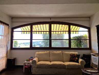 Foto Appartamento a Castellina Marittima di 95 m² con 6 locali in vendita