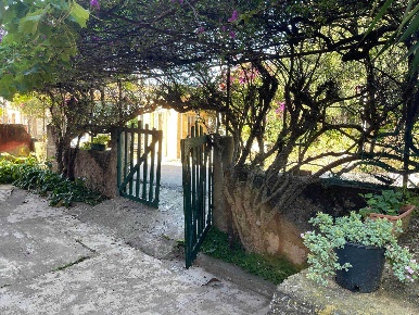 Foto Appartamento in C/da Santa Lucia, Cefalù Centro di 190 m² con 6 locali