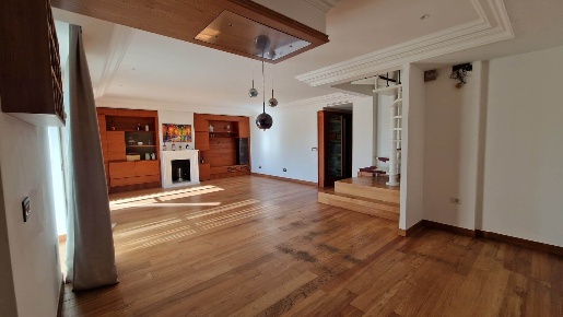 Foto Appartamento a Altamura di 142 m² con 5 locali in vendita