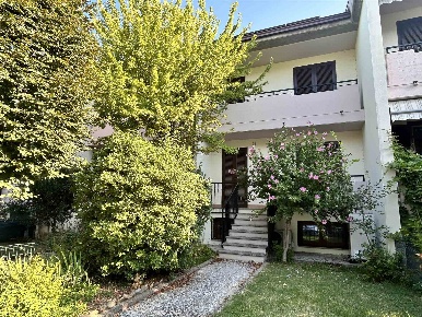 Foto Villa a schiera a Piacenza Sant'Antonio - Veggioletta di 140 m²