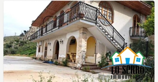 Foto Villa unifamiliare in TERMINI IMERESE, Palermo Centro di 300 m²