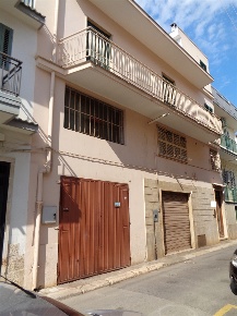 Foto Casa indipendente in Via Gualtieri, Palo del Colle Centro in vendita