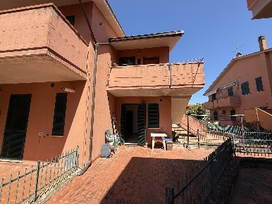 Foto Appartamento in Via Marzabotto 84, Castiglione del Lago di 48 m²