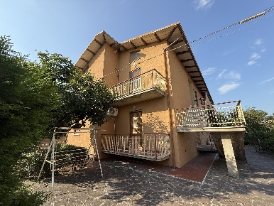Foto Appartamento in Via Alcide De Gasperi 6, Castiglione del Lago di 90 m²