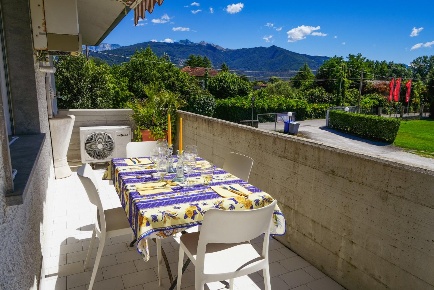Foto Appartamento a Massa Marina di Massa Centro di 77 m² con 3 locali