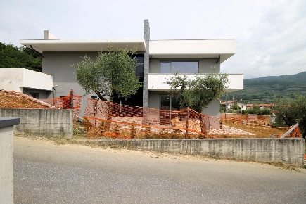 Foto Villa unifamiliare a Capannori Petrognano - San Gennaro di 255 m²
