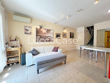 Foto Villa a schiera a Lucca Pontetetto - Sorbano del Giudice di 110 m²