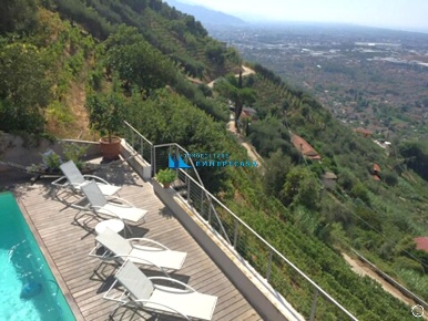 Foto Villa unifamiliare a Massa Mirteto di 200 m² con 5 locali in vendita
