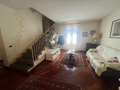 Foto Appartamento a San Miniato Centro Storico di 131 m² con 4 locali