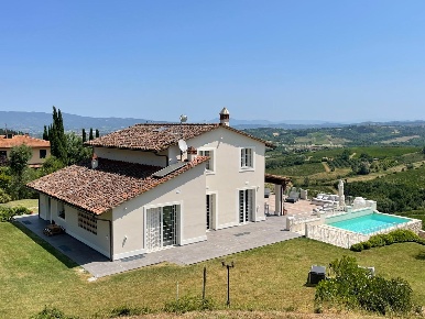 Foto Villa unifamiliare a San Miniato La Scala, Calenzano di 600 m²