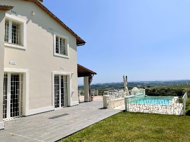 Foto Villa unifamiliare a San Miniato La Scala, Calenzano di 600 m²