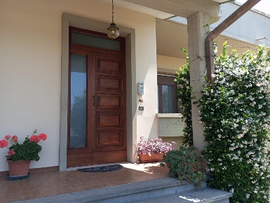 Foto Villa bifamiliare a Fucecchio Ripoli di 140 m² con 6 locali in vendita