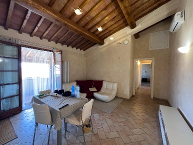 Foto Appartamento a Calcinaia Fornacette di 76 m² con 3 locali in vendita